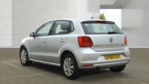2015 Volkswagen Polo 1.2 Tsi Bluemotion Tech Se in Silver — image 3