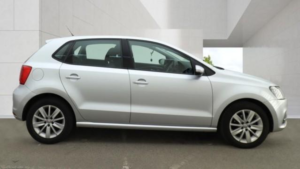 2015 Volkswagen Polo 1.2 Tsi Bluemotion Tech Se in Silver — image 5