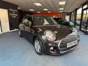 2015 MINI Hatch 1.2 One Euro 6 (s/s) 3dr in Brown — image 3