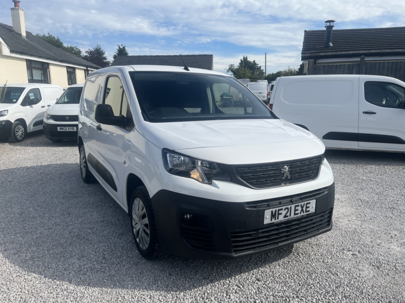 2021 Peugeot Partner 1.5 Bluehdi 1000 Professional in White — image 1