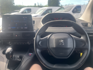2021 Peugeot Partner 1.5 Bluehdi 1000 Professional in White — image 3
