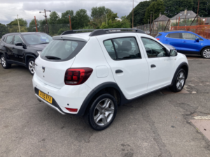 2019 Dacia Sandero Stepway 0.9 Stepway Comfort Tce 90 My18 in White — image 4