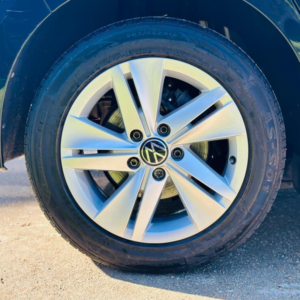 2022 Volkswagen Golf 1.0 Tsi Life Euro 6 (s/s) 5dr in Black — image 3