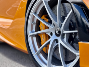 2025 Mclaren 750s 4.0 T V8 in Orange — image 4
