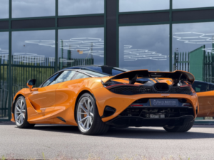 2025 Mclaren 750s 4.0 T V8 in Orange — image 5