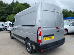 2021 Renault Master 2.3 Business Mwb — image 3