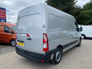 2021 Renault Master 2.3 Business Mwb — image 6