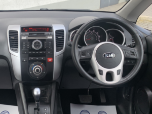2014 Kia Venga 1.6 2 Automatic 5-Door in Blue — image 2