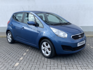 2014 Kia Venga 1.6 2 Automatic 5-Door in Blue — image 3