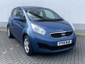 2014 Kia Venga 1.6 2 Automatic 5-Door in Blue — image 6