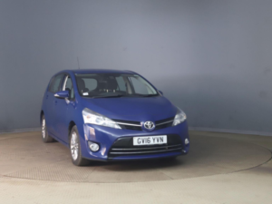 2016 Toyota Verso 1.6 D-4d Icon Euro 6 (s/s) 5dr (7 Seat) in Blue — image 2