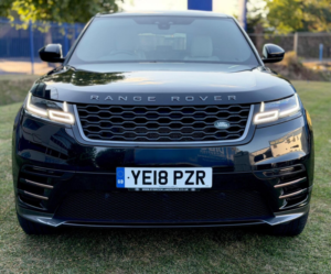 2018 Land Rover Range Rover Velar 2.0 D180 R-Dynamic Se Auto 4WD Euro 6 (s/s) 5dr in Black — image 5