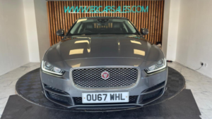 2017 Jaguar Xe 2.0d Portfolio Auto AWD Euro 6 (s/s) 4dr in Grey — image 3