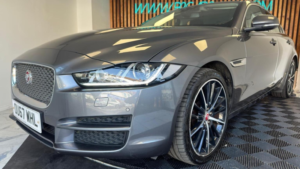 2017 Jaguar Xe 2.0d Portfolio Auto AWD Euro 6 (s/s) 4dr in Grey — image 6