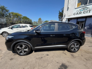 2021 MG MG Zs 1.0 T-Gdi Excite Auto Euro 6 5dr in Black — image 4