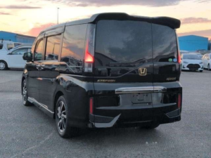 2015 Honda Stepwagon