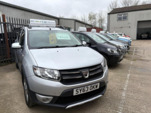 2013 Dacia Sandero Stepway 1.5 Dci Laureate Euro 5 5dr in Silver — image 2