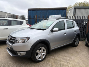 2013 Dacia Sandero Stepway 1.5 Dci Laureate Euro 5 5dr in Silver — image 6