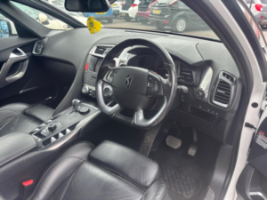 2013 Citroen Ds5 2.0 H E-Hdi Airdream Dstyle Egs6 4WD Euro 5 (s/s) 5dr in White — image 3