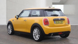 2016 MINI Hatch 1.5 Cooper Auto Euro 6 (s/s) 3dr in Orange — image 6