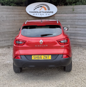 2016 Renault Kadjar 1.5 Dynamique Nav Dci 110 in Red — image 5