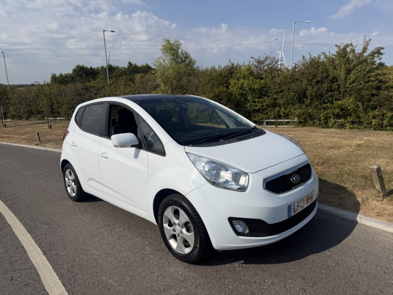 2013 Kia Venga 1.6 Ecodynamics 3 in White — image 1