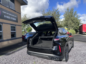2025 Omoda 9 1.5 T Shs 34.46kwh Noble in Black — image 5
