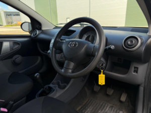 2009 Toyota Aygo 1.0 Vvt-I + Euro 4 5dr in Grey — image 2