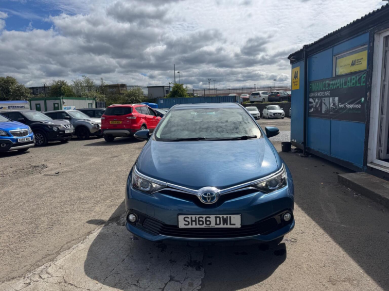 2016 Toyota Auris 1.8 Vvt-H Business Edition CVT Euro 6 (s/s) 5dr in Blue — image 1