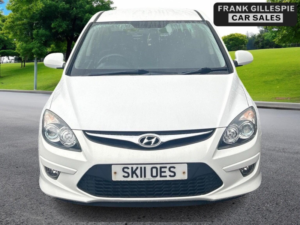 2011 Hyundai I30 1.6 Crdi Comfort Auto Euro 4 5dr in White — image 3