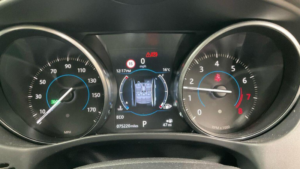2017 Jaguar Xe 2.0i Prestige Auto Euro 6 (s/s) 4dr in White — image 5