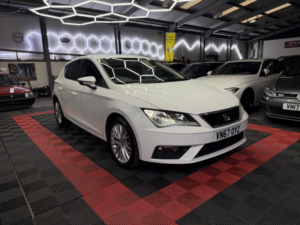 2017 SEAT Leon 1.6 Tdi Se Dynamic Technology in White — image 2