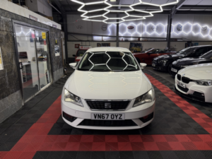 2017 SEAT Leon 1.6 Tdi Se Dynamic Technology in White — image 4