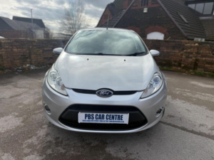 2012 Ford Fiesta 1.4 Zetec 5dr in Silver — image 5