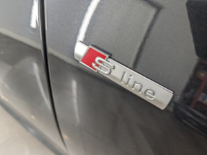 2013 Audi A6 Saloon 2.0 Tdi Black Edition Saloon 4dr Diesel Multitronic Euro 5 (s/s) (177 Ps) in Black — image 6