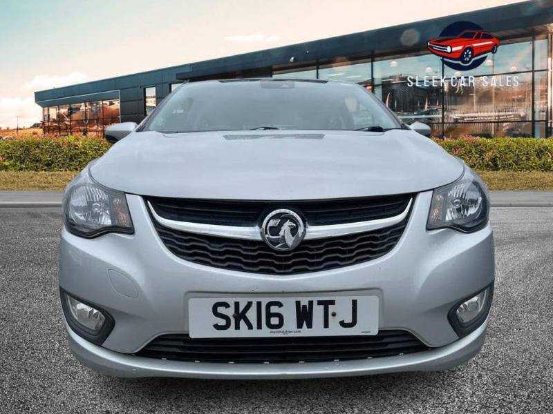 2016 Vauxhall Viva 1.0 Se 5dr in Silver — image 1