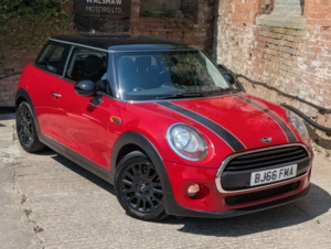 2016 MINI Hatch 1.5 Cooper D 3-Door Hatch in Red — image 3