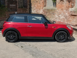 2016 MINI Hatch 1.5 Cooper D 3-Door Hatch in Red — image 4