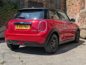 2016 MINI Hatch 1.5 Cooper D 3-Door Hatch in Red — image 5