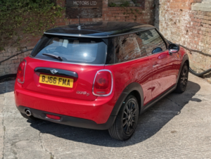 2016 MINI Hatch 1.5 Cooper D 3-Door Hatch in Red — image 6