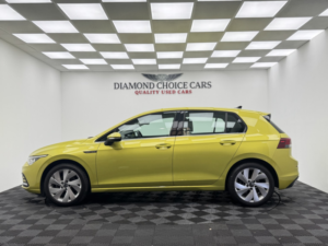 2021 Volkswagen Golf 1.5 Etsi Mhev Style in Yellow — image 5