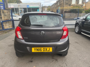 2016 Vauxhall Viva 1.0i Se Euro 6 5dr in Grey — image 5