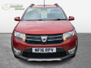 2016 Dacia Sandero Stepway 0.9 Stepway Laureate Tce 90 in Red — image 2