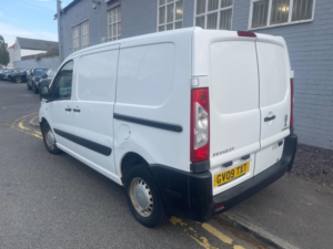 2009 Peugeot Expert 1.6 Hdi Professional L1 H1 4dr in White — image 3