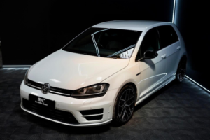 2016 Volkswagen Golf 2.0 Tsi Bluemotion Tech R DSG 4motion Euro 6 (s/s) 5dr in White — image 5