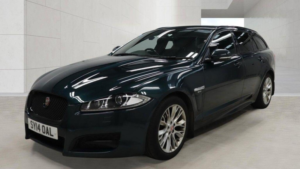 2014 Jaguar Xf 2.2d R-Sport Sportbrake Auto Euro 5 (s/s) 5dr in Green — image 2