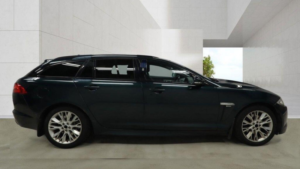 2014 Jaguar Xf 2.2d R-Sport Sportbrake Auto Euro 5 (s/s) 5dr in Green — image 5