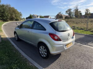 2015 Vauxhall Corsa 1.2 16v Design in Silver — image 2
