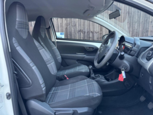 2018 Peugeot 108 1.0 Active Euro 6 3dr in White — image 3
