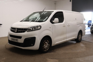2019 Vauxhall Vivaro 1.5 Turbo D 2900 Sportive L2 H1 Euro 6 (s/s) 5dr in White — image 3